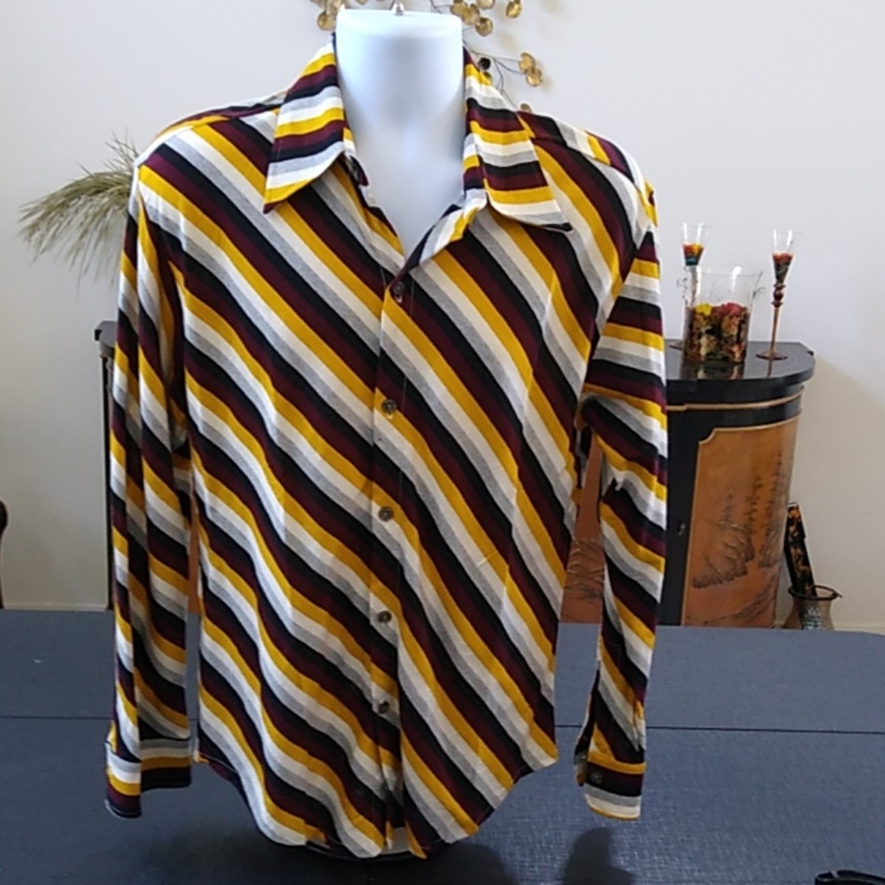 Cotton button down long sleeve shirt